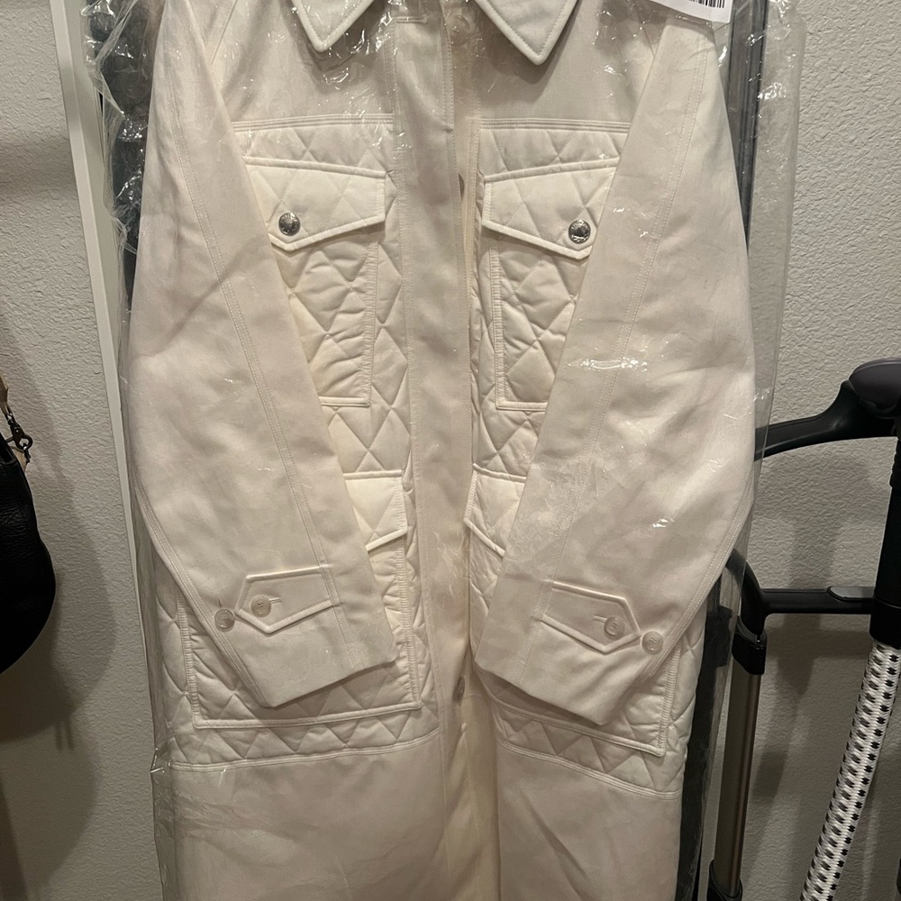 Chic White Quilted Coat